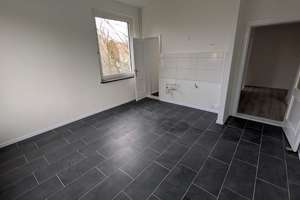 Moderne 3,5-Zimmer-Wohnung in Geestemünde perfekt für Pärchen oder die kleine Familie - 120 m² – Hohenstaufenstraße 42, 27570 Geestemünde, Bremerhaven – Vorschaubild 2