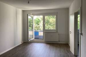 2-Zimmer-Wohnung in der Nähe vom Kulkwitzer See! – Am Grund 2, 4207 Lausen-Grünau, Leipzig – Vorschaubild 1