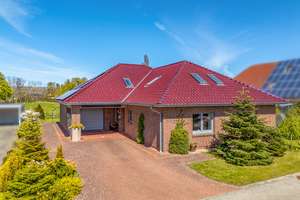 Attraktiver Bungalow in ruhiger Siedlungslage von Dornum - PV Anlage & Speicher
