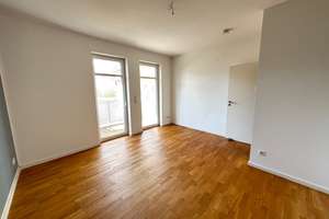 Bezugsfreie 3-Zimmer-Wohnung mit Pkw-Stellplatz und 2 Balkonen in Berlin – Die vollständige Adresse der Immobilie erhältst du vom Anbieter., 12527 Grünau, Berlin – Vorschaubild 14