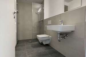 Großzügige 3-Zimmer-Penthouse-Wohnung mit zwei Bädern, Dachterrasse, Balkon & Stellplatz!! – Wiesbadener Straße 74a, 55252 Mainz-Kastel, Wiesbaden – Vorschaubild 5