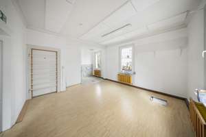 Spannendes Wohn- und Geschäftshaus in beliebter Oststadt-Lage! - Invest mit Entwicklungspotenzial – Die vollständige Adresse der Immobilie erhältst du vom Anbieter., 72764 Reutlingen-Mitte, Reutlingen – Vorschaubild 6