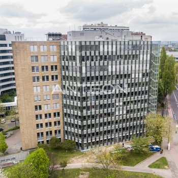 Kühl- und Akustikdecken | Besetzter Empfang | Repräsentativer Eingangsbereich