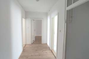 Helle 2 ZW mit Tageslichtbad in Offenbach-City