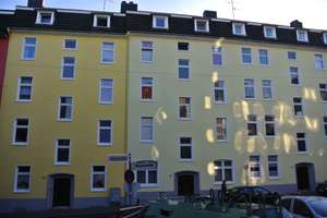 Attraktive, helle 2 Zimmer Wohnung mit Fernblick und Wintergarten