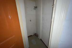 Teil-sanierte Altbau-Wohnung im angesagten Moabit – Lübecker Straße 14, 10559 Moabit, Berlin – Vorschaubild 11