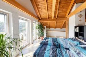 Einfamilienhaus mit Einliegerwohnung – PV & Solarthermie, Doppelgarage - Ruhe pur mit Fernblick – Die vollständige Adresse der Immobilie erhältst du vom Anbieter., 94065 Waldkirchen – Vorschaubild 7