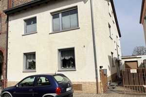 Gepflegtes Zwei-Familien-Haus in Bischofsheim – Groß-Gerau (Kreis) – Vorschaubild 1