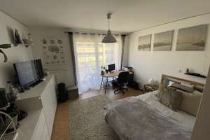 Studenten und Azubis aufgepasst - helles Appartement mit Pantryküche und Balkon – Blumenstraße 14, 93055 Ostenviertel, Regensburg – Vorschaubild 2
