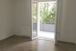 Traumhafte 2-Raum-Wohnung mit tollem Balkon! – Bochumer Landstr. 256, 45276 Freisenbruch, Essen – Vorschaubild 3