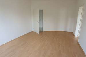 Helle, ruhig gelegene 2 Zi-Whg. KEIN Balkon, mit Wohnküche, 3 min. zur U75 – Ellerkirchstraße 24, 40229 Eller, Düsseldorf – Vorschaubild 7
