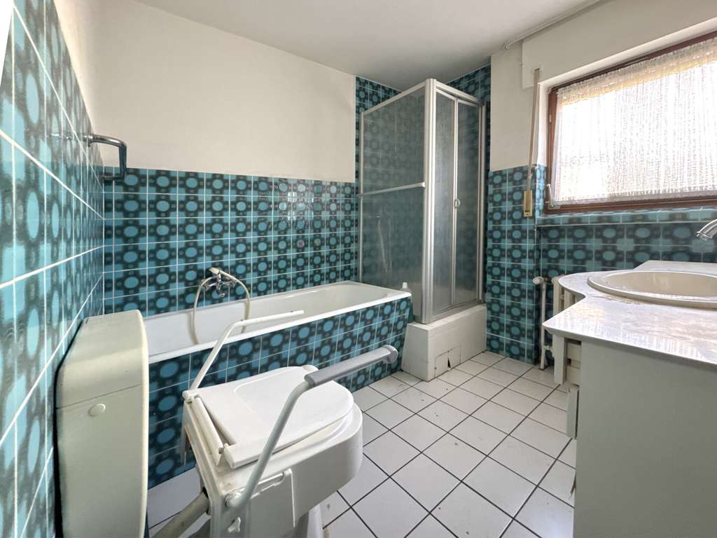 Immobilie in Niederkassel - Viele Gestaltungsmöglichkeiten: 242 m² Wohnfläche & 834 m² Grundstück in Feldrandlage - Bild 3