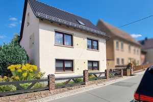 Sehr schickes saniertes Haus mit 175m² Wohnfläche und 3 Garagen in Weißenborn – Tautenhainer Straße 10, 7639 Saale-Holzland-Kreis – Vorschaubild 3