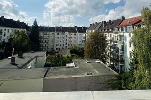 FÜR SÜDSTADTFANS: RUHIG & WEIT OBEN GELEGENE 4-ZI-ETW MIT LASTENLIFT, SÜDBALKON (+ GARAGE OPTIONAL) – Die vollständige Adresse der Immobilie erhältst du vom Anbieter., 30171 Südstadt, Hannover – Vorschaubild 3