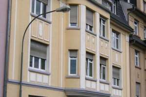schöne sanierte  3-Zi-Wohnung Altbau in zentraler Lage