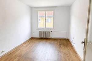 Helle und Bezugsfreie 3-Zimmer-Eigentumswohnung mit Balkon – Kamminer Str. -, 10589 Charlottenburg, Berlin – Vorschaubild 6