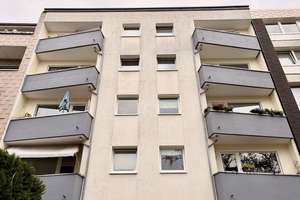Modernisiertes Mehrfamilienhaus in begehrter Lage am Mülheimer Hafen – Die vollständige Adresse der Immobilie erhältst du vom Anbieter., 51063 Mülheim (Ortsteil), Köln – Vorschaubild 4