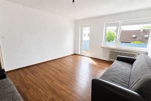 Charmantes Appartement mit Süd-Balkon und großzügiger Wohnküche – Karl-Schmolz-Str. 2, 80997 Allach, München – Vorschaubild 2