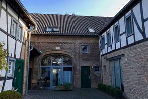 Rarität in Bonn - außergewöhnliche Wohnung in einer liebevoll sanierten Hofanlage in Lengsdorf