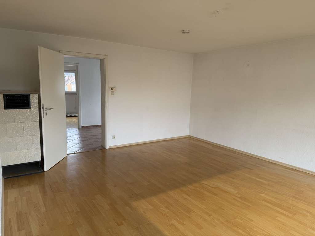 Immobilie in Korb - Helle und sehr schöne 3,5 Zi- Wohnung mit Balkon und Stellplatz in Korb - Bild 2