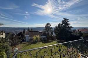 Individuelles Wohnen in gefragter Aussichtslage von Esslingen – Esslingen (Kreis) – Vorschaubild 1