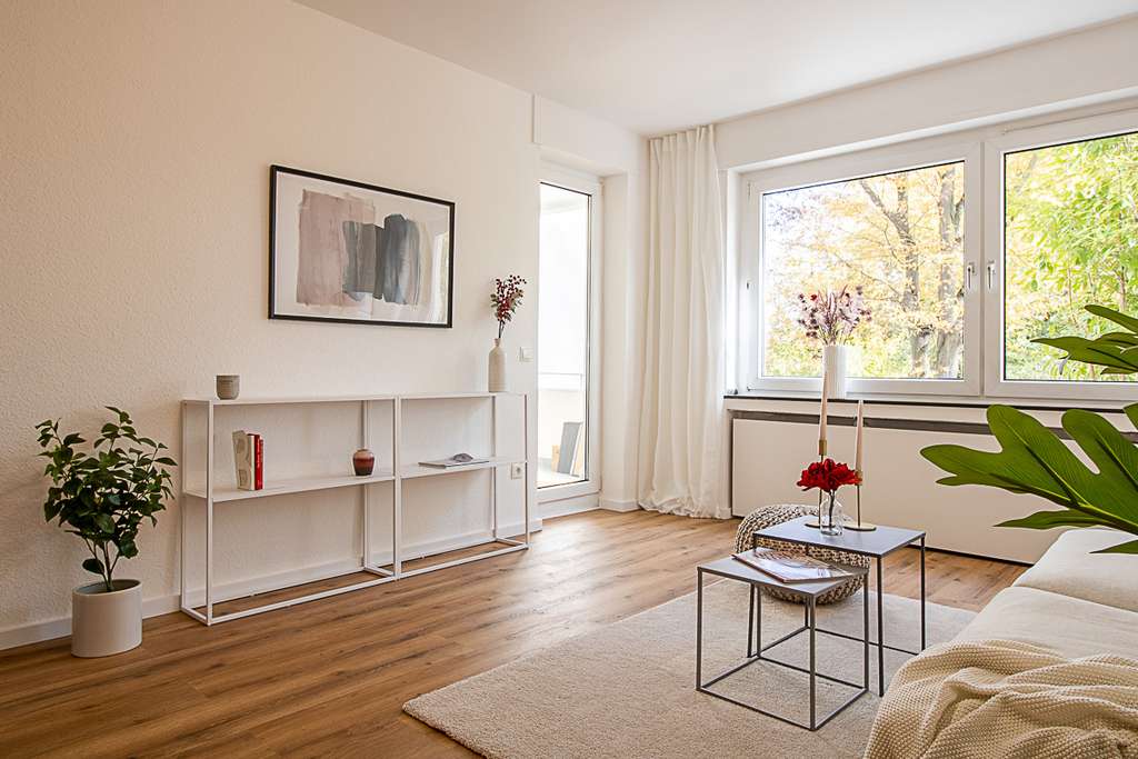 Charmante 3-Zimmer-Wohnung mit großem Gartenanteil – Erstbezug nach Renovierung