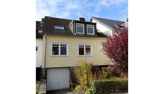 Bild von Familienfreundliches Reihenmittelhaus mit Garten und Garage in gepflegtem Umfeld