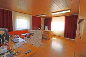 Mehrfamilienhaus mit Einliegerwohnung - Nebengebäude und Werkstatt für gew. Nutzung auf 3.846 qm – Günzburg (Kreis) – Vorschaubild 9