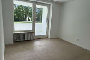 SCHÖNE, GROßE RUHIGE 4 oder 5 Zi. WOHNUNG IN BOGENHAUSEN-HERZOGPARK – Die vollständige Adresse der Immobilie erhältst du vom Anbieter., 81925 Herzogpark, München – Vorschaubild 8