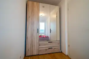 Charmante 1,5-Raum-Wohnung mit Fernsicht, Balkon in Westlage & Einbauküche – Regensburg – Vorschaubild 5