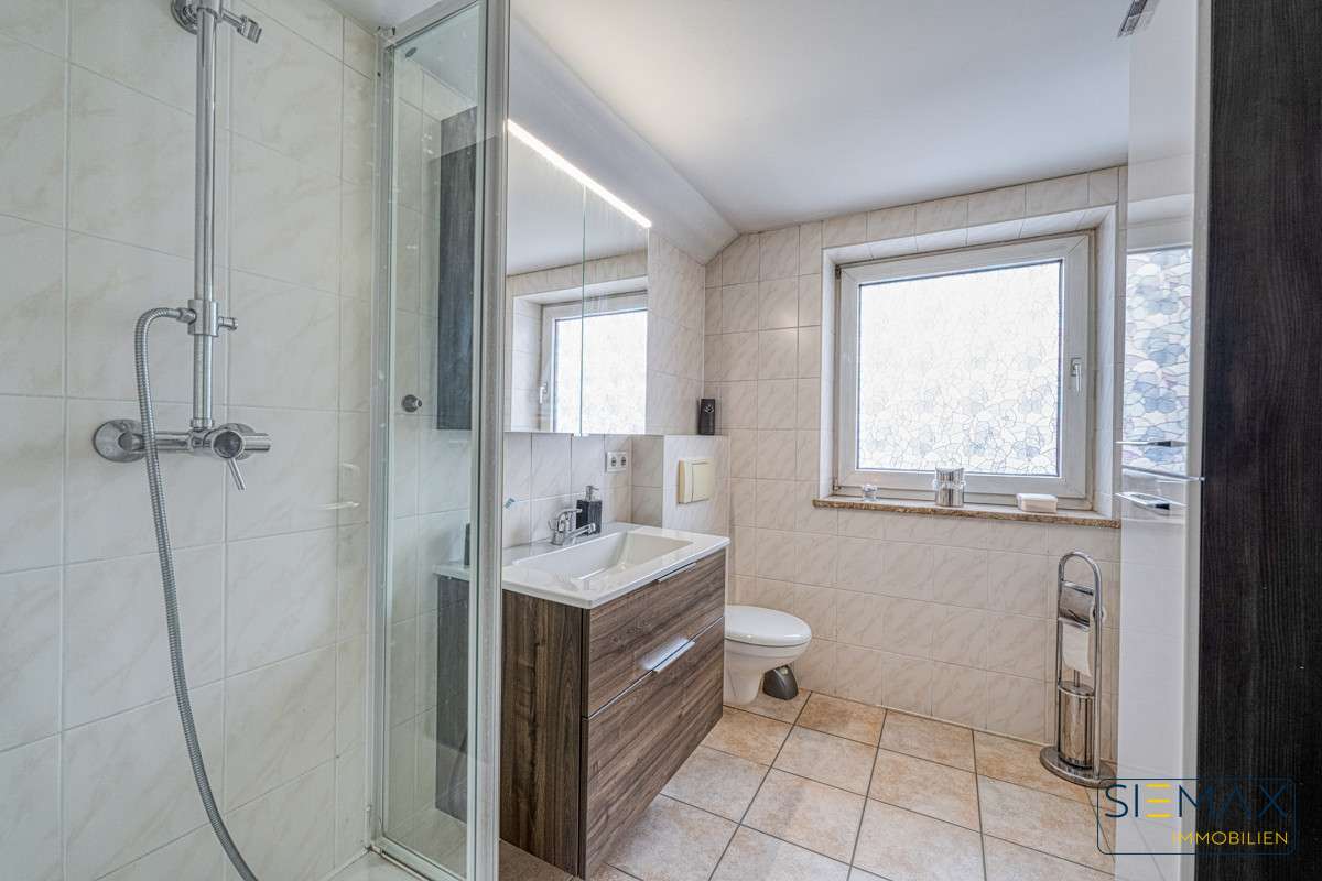 Immobilie in Essenbach - * BEZUGSFREI *
Grüner wohnen, smarter leben:
2 Einheiten mit ENERGIESPAR-GARANTIE! - Bild 12