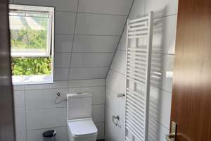 Frisch sanierte 1-Zimmer-DG-Wohnung mit Designerbad & Parkett in Köln-Weidenpesch – Nerusser strasse 50737, 50737 Longerich, Köln – Vorschaubild 19