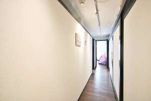 "Ein Ort der Ruhe, Eleganz und Lebensqualität"
Exklusives Wohnen mit privatem Gartenensemble und üb – Die vollständige Adresse der Immobilie erhältst du vom Anbieter., 94032 Passau, Passau – Vorschaubild 11