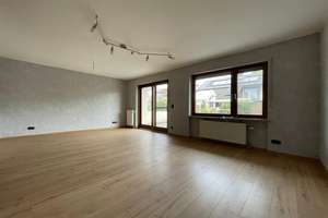 Ein gepflegtes Mehrgenerationenhaus wartet auf einen neuen Besitzer – Die vollständige Adresse der Immobilie erhältst du vom Anbieter., 76437 Rastatt – Vorschaubild 1