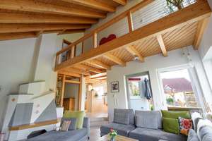 Architektonische Eleganz trifft Wohnwärme - 
Großzügigkeit, Geborgenheit und Stil – Die vollständige Adresse der Immobilie erhältst du vom Anbieter., 72525 Münsingen – Vorschaubild 8