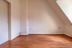 Charmante 2-Zi.-Wohnung mit großer Dachterrasse in ruhiger Lage in Walle – Die vollständige Adresse der Immobilie erhältst du vom Anbieter., 28217 Westend, Bremen – Vorschaubild 3