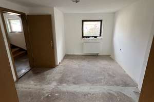 Viel Freiraum in Hoffeld: Geräumiges Doppelhaus mit sieben Zimmern – Zaunwiesen 110, 70597 Hoffeld, Stuttgart – Vorschaubild 4