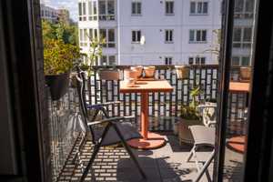 Stylische 2-Zimmer-Wohnung direkt am Nollendorfplatz – Balkon mit Aussicht & Designküche – Genthiner Straße 51, 10785 Berlin – Vorschaubild 3
