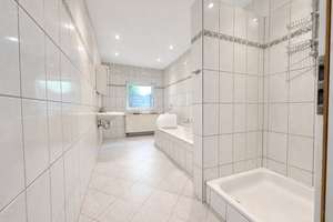 Nahezu kernsanierte EG Whg. 118m² + 32m² Terrasse in Nieder Eickum – Die vollständige Adresse der Immobilie erhältst du vom Anbieter., 32051 Herford – Vorschaubild 13