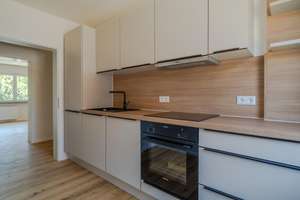 Frisch sanierte 3-Zi.-Wohnung im 1. OG mit Balkon – Die vollständige Adresse der Immobilie erhältst du vom Anbieter., 79104 Herdern-Nord, Freiburg im Breisgau – Vorschaubild 1
