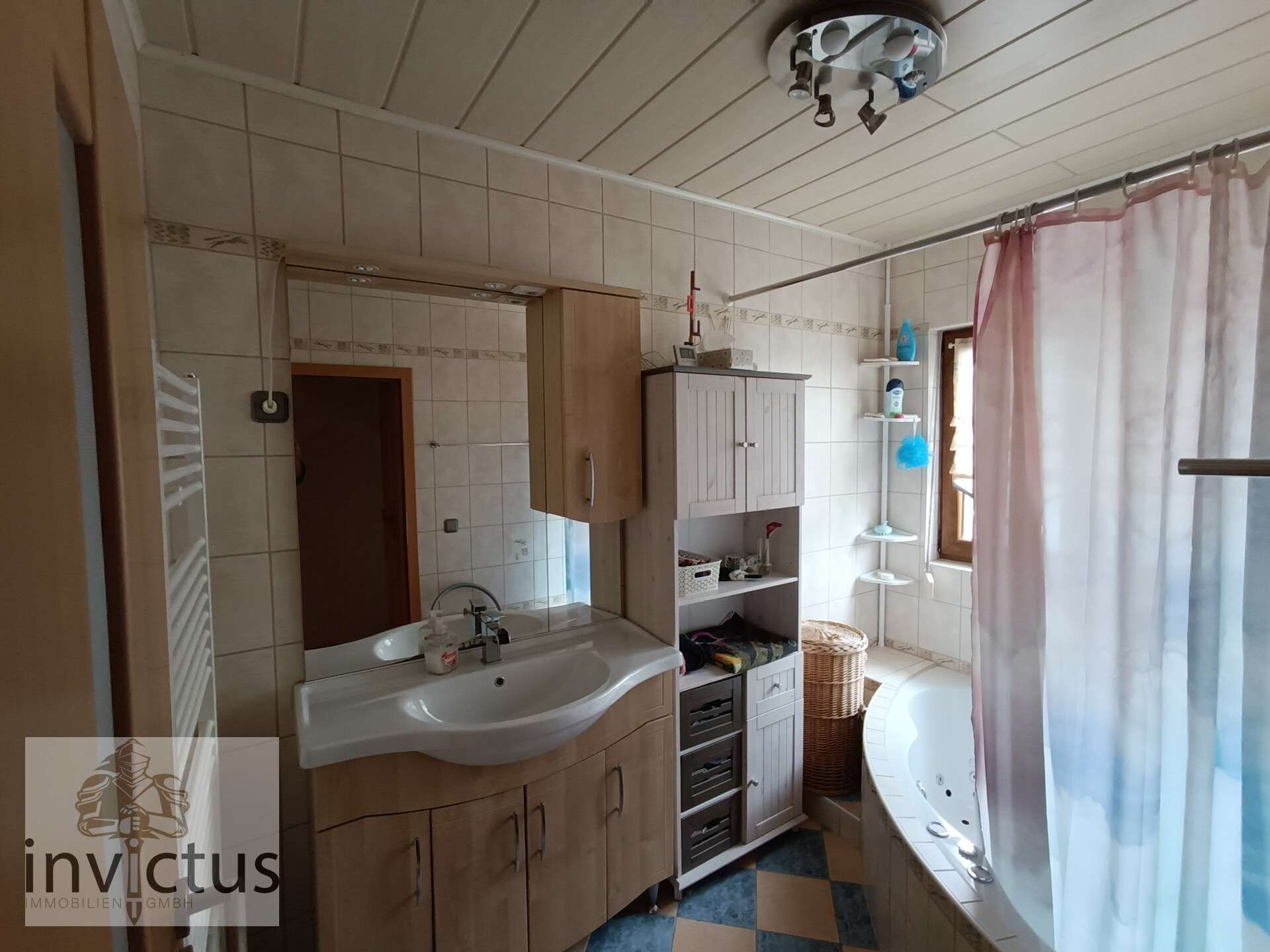 Immobilie in Gundelsheim - „Ankommen, wohlfühlen, bleiben – Ihr neues Zuhause mit Wärme, Weitblick & vielen Perspektiven“ - Bild 7