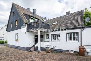 Zweifamilienhaus mit Einliegerwohnung auf attraktivem Grundstück in 50354 Hürth-Efferen! – Die vollständige Adresse der Immobilie erhältst du vom Anbieter., 50354 Hürth – Vorschaubild 2