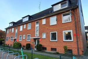Sanierte 3-Zimmer-Wohnung mit Balkon und EBK in Bramfeld, Hamburg