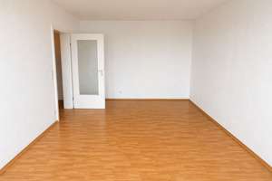 Helle 2-Zimmerwohnung im 13. OG in Köln-Ehrenfeld – Graeffstraße 3, 50823 Neuehrenfeld, Köln – Vorschaubild 3