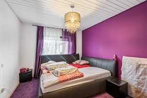 Zweifamilienhaus mit schönem Garten und Garage – Reutlingen (Kreis) – Vorschaubild 10