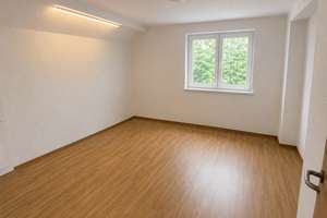 Doppelhaushälfte in München-Berg am Laim mit Garten und Garage - ruhige Lage – Die vollständige Adresse der Immobilie erhältst du vom Anbieter., 81673 Echarding, München – Vorschaubild 7