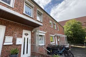 Ruhig gelegenes Reihenmittelhaus mit kleinem Garten und Terrasse – Die vollständige Adresse der Immobilie erhältst du vom Anbieter., 24146 Elmschenhagen, Kiel – Vorschaubild 4