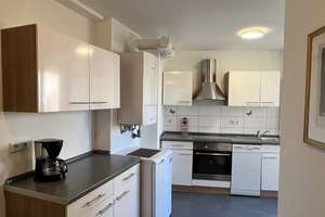 Schicke, modern möblierte Wohnung in Stuttgart West – Breitscheidstraße 106A, 70176 Vogelsang, Stuttgart – Vorschaubild 1