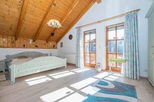Charmantes Landhaus mit Alpenflair, großzügigem Garten und nachhaltiger Ausstattung – Die vollständige Adresse der Immobilie erhältst du vom Anbieter., 94518 Spiegelau – Vorschaubild 9