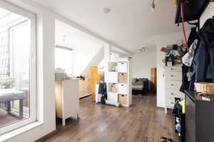 3 Zimmer Dachgeschoss Wohnung Nähe Phönixsee